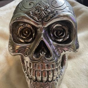 COPY - Silver Skull